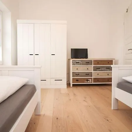 Hotel Deichgalerie89 Modern Retreat 4*